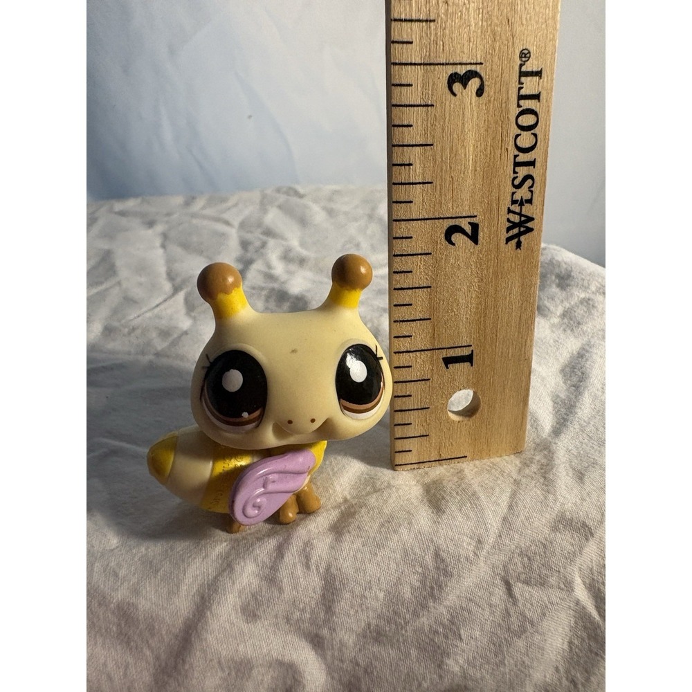 Littlest Pet Shop~#1987~Bumblebee~Cream Yellow Brown Bee LPS Spring Pets - Picture 4 of 5